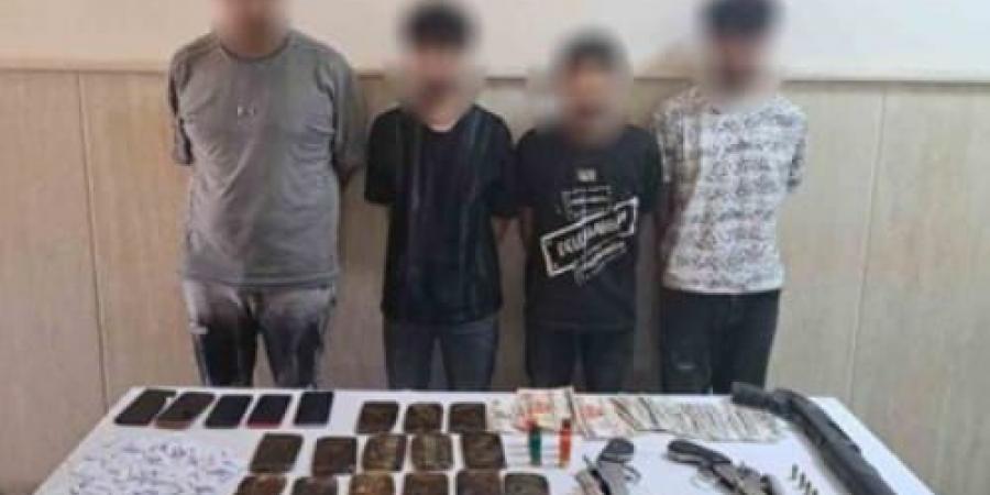 كمين أمني يطيح بتشكيل عصابي بحوزته حشيش وهيروين وأسلحة نارية في العبور
