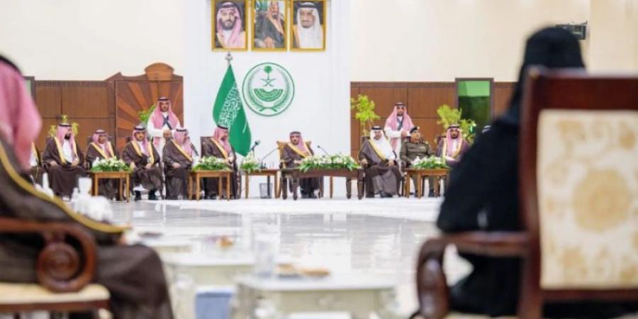 أمير القصيم يزور محافظة عنيزة ويؤكد خدمة المواطن أولًا