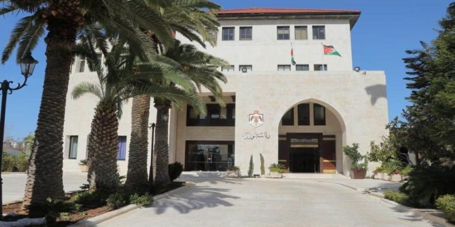 المومني: الحكومة بدأت بمراجعة مشاريع أول جلسة في الكرك وتقييم نسب إنجازها