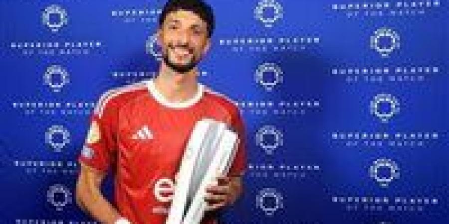 "عايز يحترف".. أحمد شوبير يكشف عن مستقبل وسام أبو على مع النادي الأهلي بعد كأس العالم للأندية