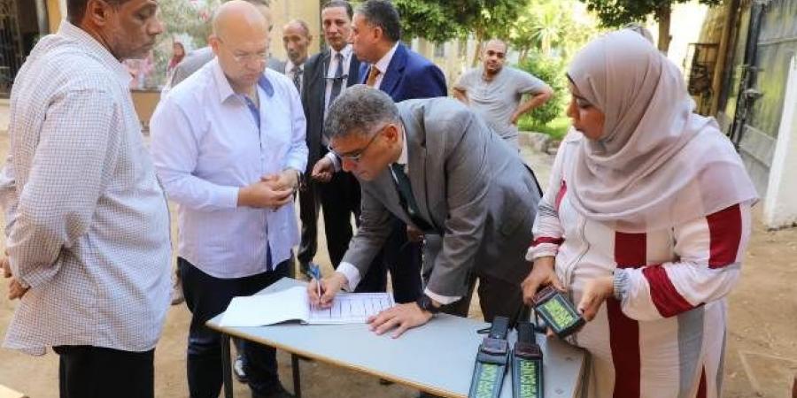 محافظ الجيزة يتفقد لجان الثانوية العامة بأبو النمرس والحوامدية