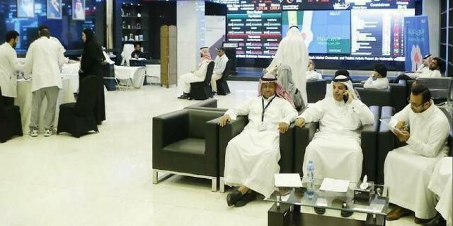 مؤشر "تاسي" ينهي تعاملاته مرتفعاً 0.86%.. وسط صعود جماعي للقطاعات الكبرى