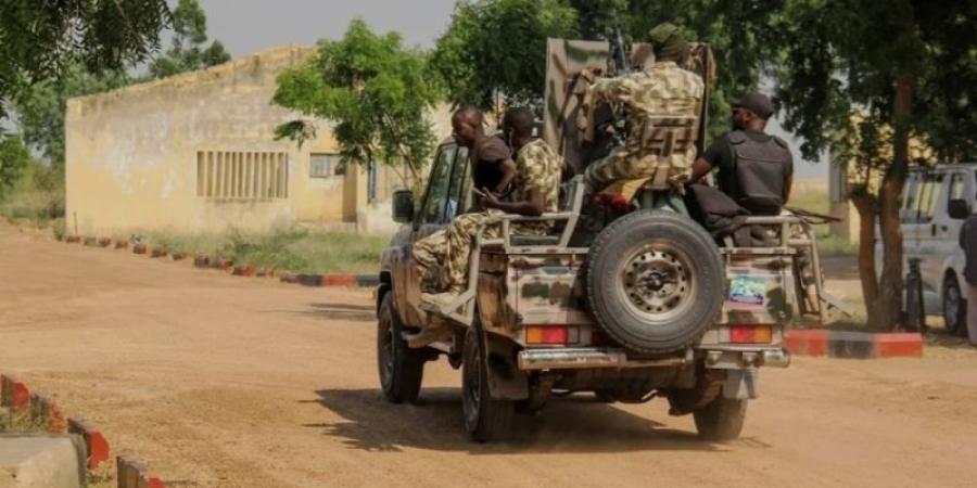 مقتل 17 جنديًا نيجيريًا في هجوم شنه مسلحون في غرب نيجيريا