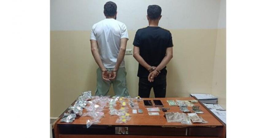 قوى الأمن: توقيف سوريَين لترويجهما المخدرات في جبل لبنان وضبط كمية منها بحوزتهما