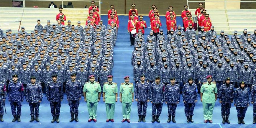 665 طالباً وطالبة يشاركون في دورة «أجيال الشرطة» بالفجيرة