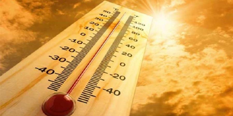 طقس الجمعة: الحرارة تصل الى 43 درجة بهذه الجهات