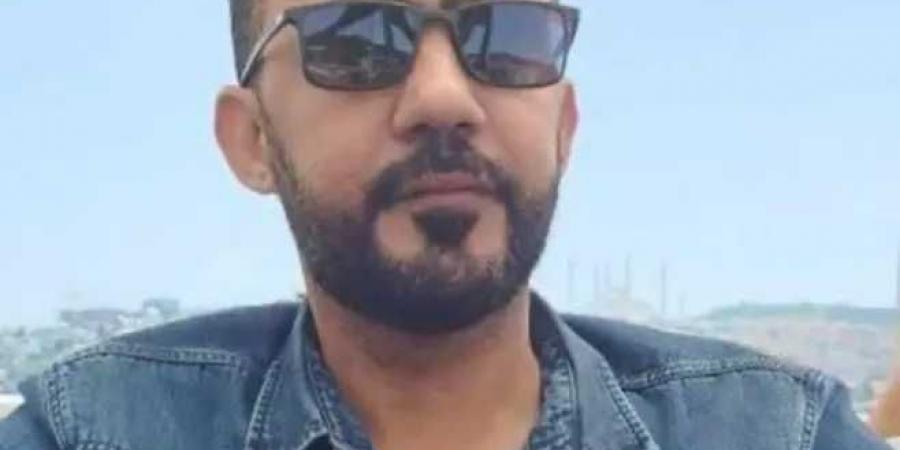 وفاة السياسي والشاعر اليمني البارز فؤاد الحميري