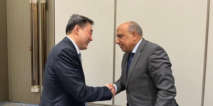 توطين تكنولوجيا صناعة الخلايا الشمسية وتربينات الرياح