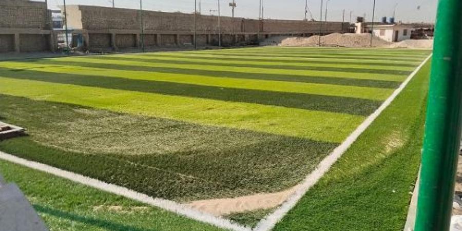 تتابع الأعمال الإنشائية والاستثمارية بمركز شباب مدينة إدفو