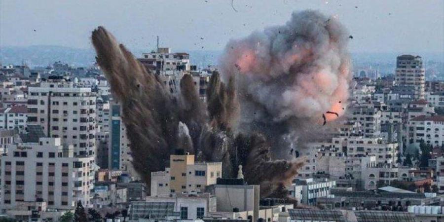 تصعيد إسرائيلي جديد: غارات على جنوب لبنان واستمرار المجازر في غزة وسط كارثة إنسانية