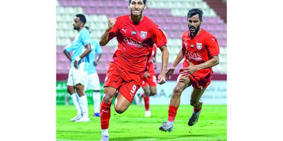 الفجيرة يُجدّد عقد الهداف الفرنسي بن بشير لموسمين