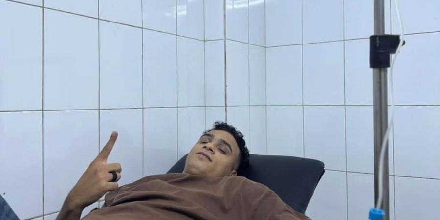 الشاعر مصطفى حدوتة يتعرض لوعكة صحية: ساعة وهقوم أكمل شغل عشان أبسطكم