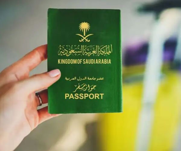 حقوق وواجبات المقيم في السعودية 2025  