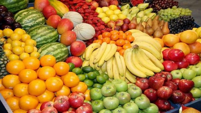 أسعار الفواكه الاحد 27 يوليو: الموز والتفاح يتصدران المشهد في سوق العبور