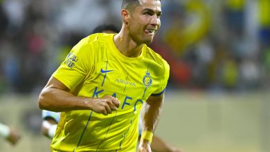 كريستيانو رونالدو يسعى لإقناع أوسيمين بالانتقال إلى النصر