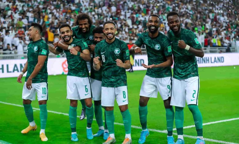 مدرب برازيلي يُشعل الحماس: أول قراراتي مع "الأخضر" ستُفاجئ الجميع!