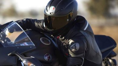 التزم بارتداء الخوذة وإلا فاستعد لغرامة أكثر من 1000 ريال سعودي