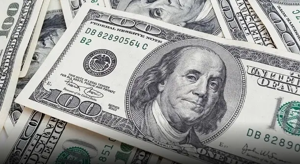 أسعار صرف الدولار الأمريكي مقابل الجنيه في البنوك والسوق السوداء