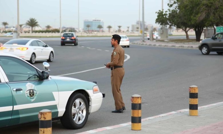 التباطؤ في السير على الطرق مخالفة في تلك الحالات.. المرور السعودي يوضح