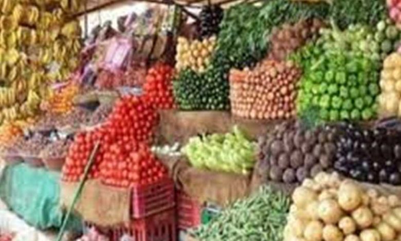 أسعار الخضار اليوم في سوق العبور.. الطماطم والبطاطس تقود موجة تراجع قوية