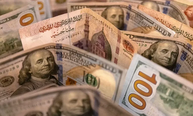 الدولار مقابل الجنيه المصري اليوم.. هل يستمر في الارتفاع أم يتراجع؟