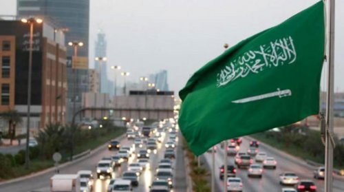 السعودية تعلن إيقاف تجديد الإقامات لـ269 مهنة