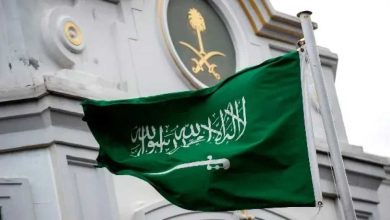 السعودية توقف تأشيرات الزيارة والعمل والسياحة لـ 14 دولة بينها مصر واليمن رسميًا