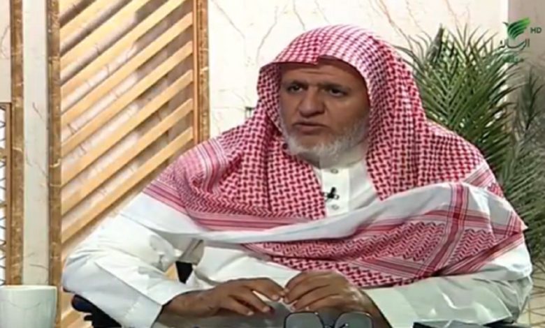 الشبل يوضح حكم الجلبة أثناء الركوع للحاق بالإمام خلال الصلاة بالفيديو
