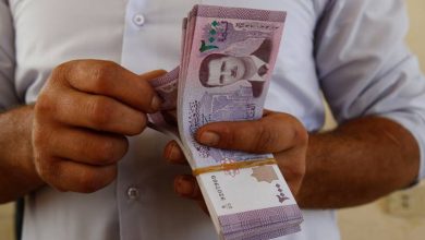 الليرة السورية تنهار مجددًا.. كم تسجل أمام الدولار الأمريكي؟
