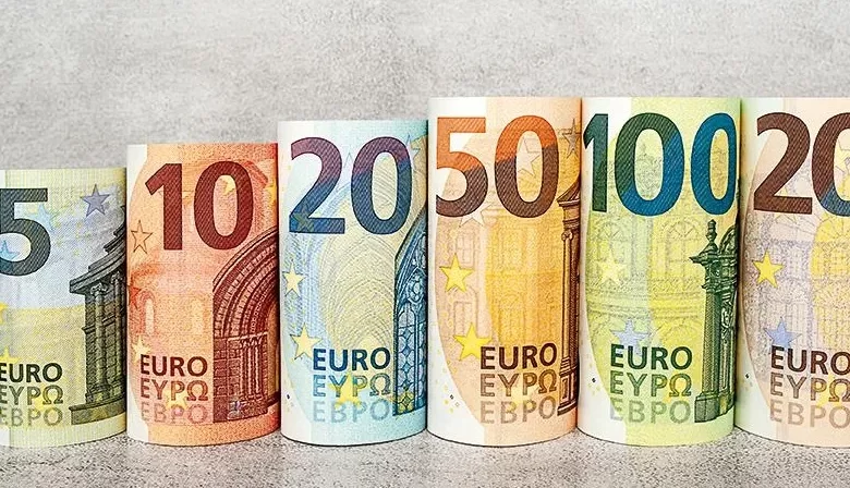 سعر اليورو أمام الجنيه الاحد 27-7-2025.. تراجع طفيف أم بداية لانخفاض أكبر؟