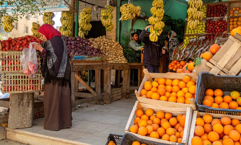 انخفاض سعر الفواكه اليوم في مصر.. التفاح والموز ضمن الأكثر طلبًا