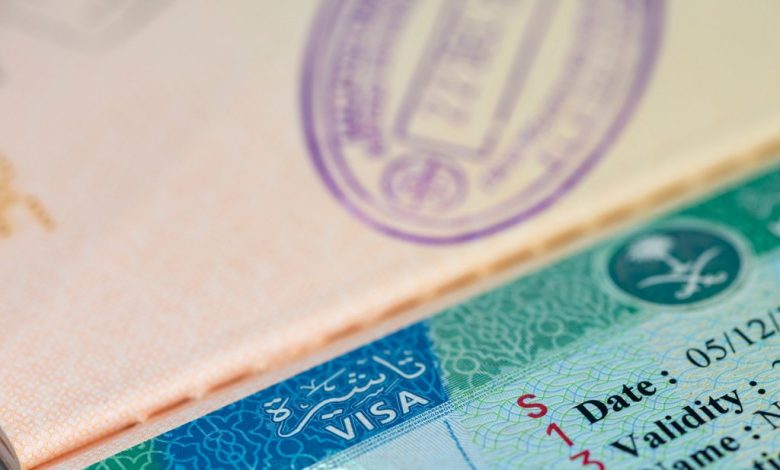 تقديم طلب تأشيرة الزيارة العائلية للسعودية: شروط التمديد والإجراءات الواضحة والسهلة