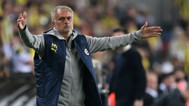 تهديد فنربخشة التركي للاتحاد بموسم صفري بسبب مورينيو