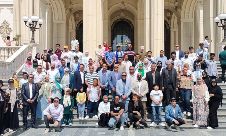 جامعة القاهرة تبدأ امتحانات التعليم المدمج بمشاركة 30 ألف طالب وطالبة