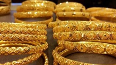 سعر الذهب اليوم، سعر الذهب في مصر، عيار 21، عيار 18، سعر الأونصة عالمياً، ارتفاع الذهب، انخفاض الذهب، الذهب الثلاثاء، أسعار الصاغة، تكلفة المصنعية، الجنيه والدولار، تذبذب أسعار الذهب، السوق المحلي، توقعات الذهب 2025