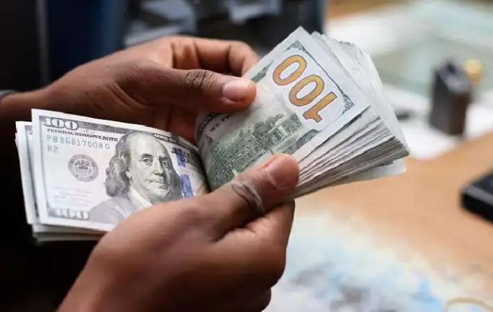 سعر الدولار مقابل الجنيه 22-7-2025 في البنوك والسوق السوداء