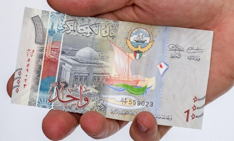 سعر الدينار الكويتي أمام الجنيه المصري.. قفزة مفاجئة تُربك التوقعات