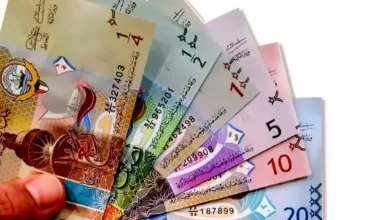 سعر الدينار الكويتي مقابل الجنيه المصري اليوم.. هل يستمر في الصعود؟