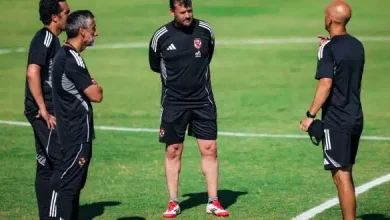 غضب يعم الأهلي بسبب عروض الاحتراف.. وتهديد برحيل عدد من المسؤولين