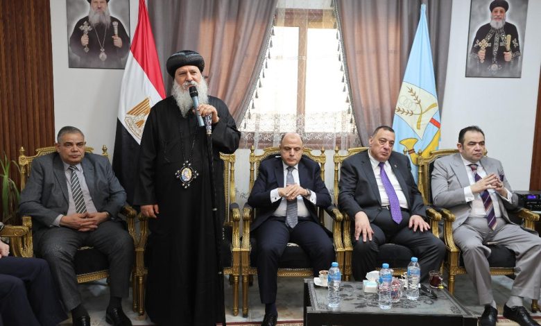 محافظ الشرقية يتابع إجراءات تأمين مواقع العمل على الطريق الإقليمي
